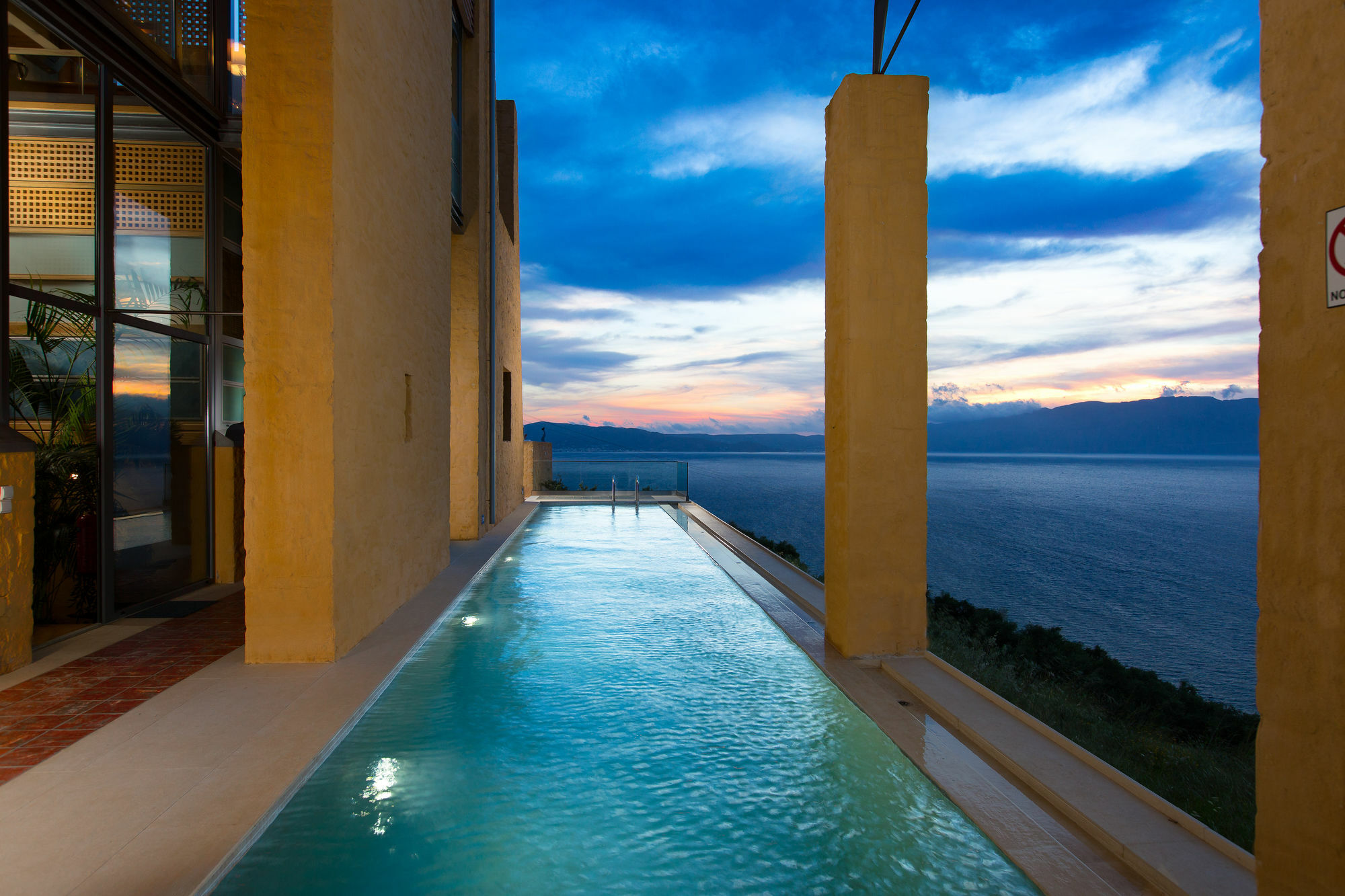 Athina Epavlis - Ethereal Charm Of Blue Horizons Ravdhoúkha Esterno foto
